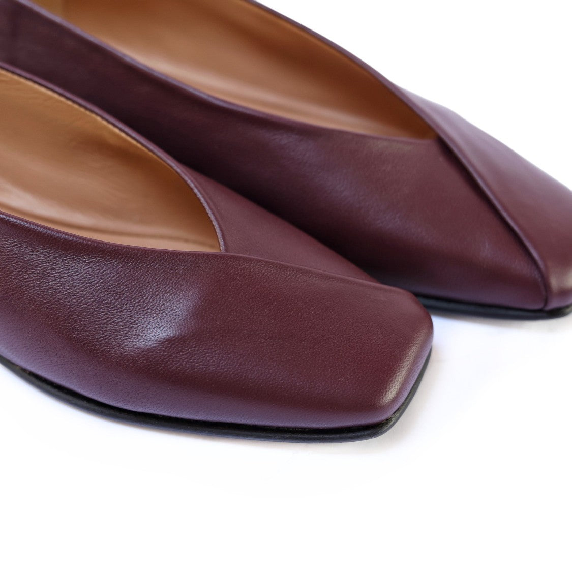 Ton Gout Burgundy Nappa Leather Ballerinas With Square Toe Design