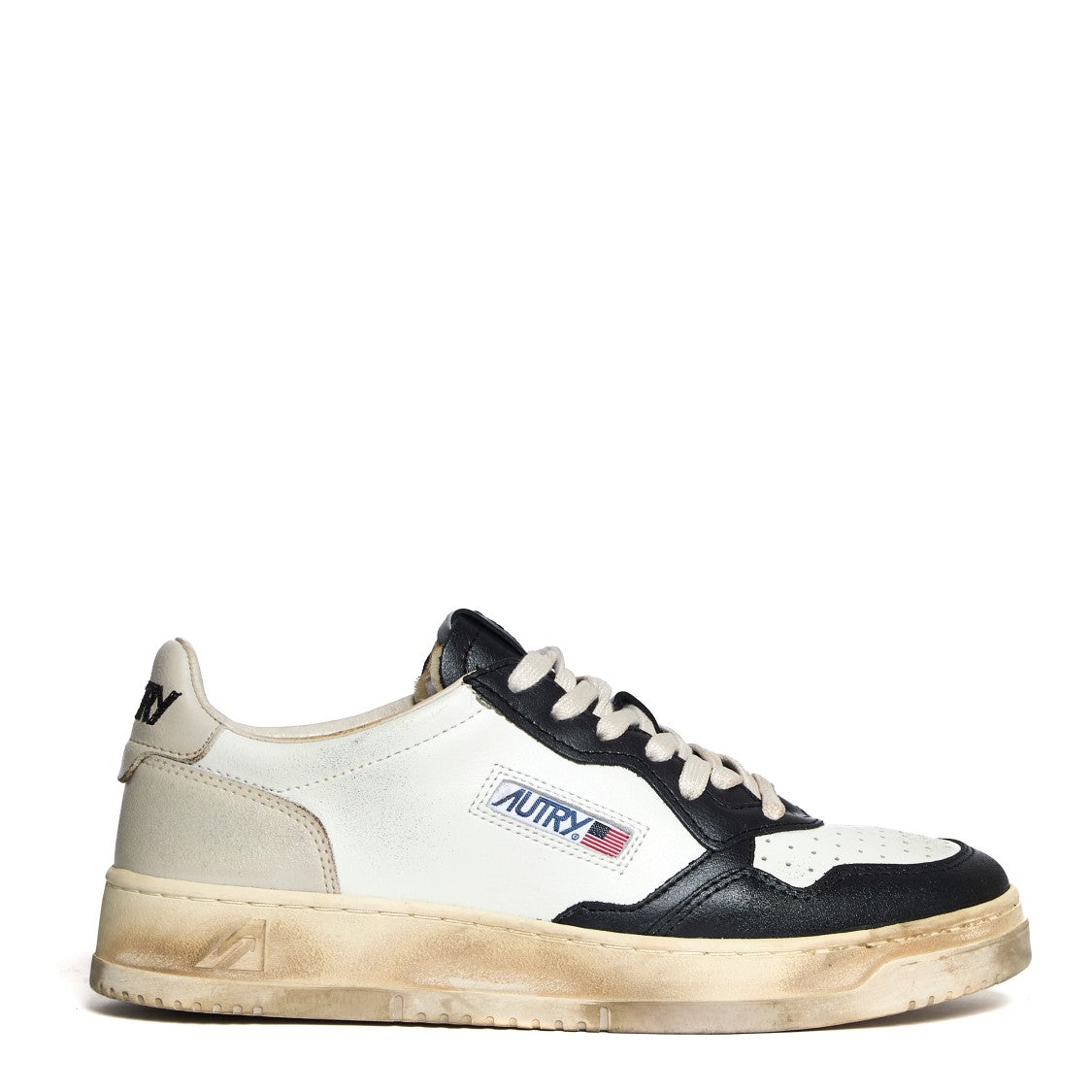 Autry White/Black/Stucco Medalist Low Super Vintage Leather Sneakers