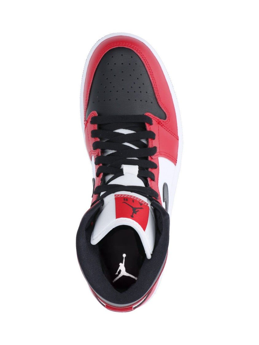 Nike "Air Jordan 1 Mid Chicago" Sneakers Red