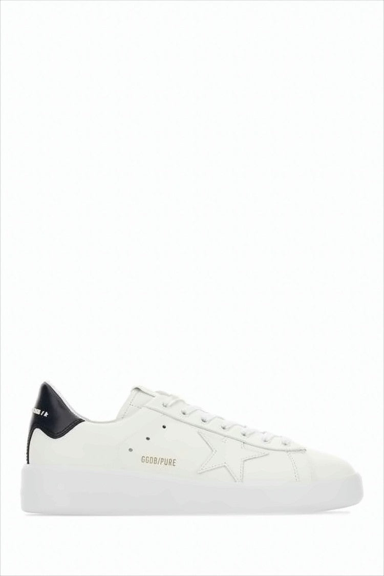 Golden Goose Smooth Leather Low-Top Sneakers With Distinctive Star Detail