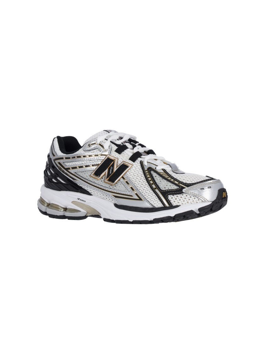 New Balance Classic Minimalist Sneakers With Textured Upper