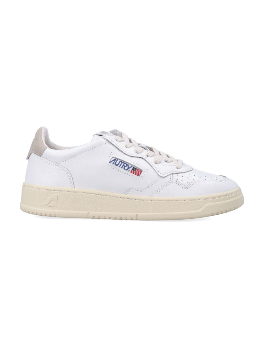 Autry Smooth Leather Low-Top Sneakers