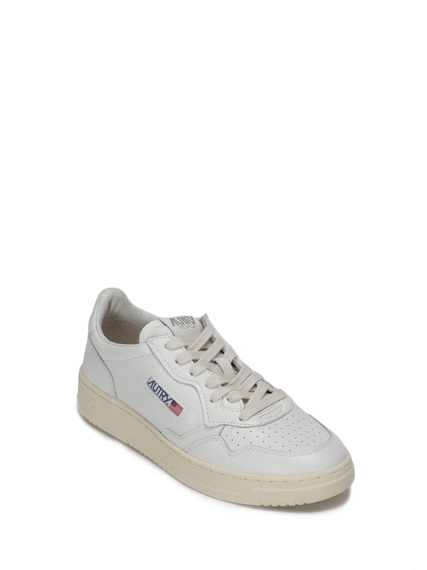 Autry Low Trainers With Smooth Leather Upper