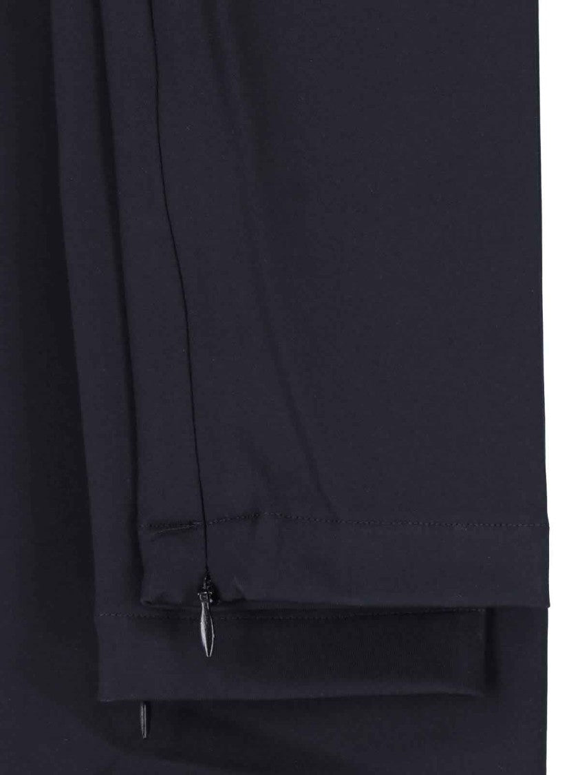 Almada Form-Fitting Black Leggings With Discreet Side Zippers