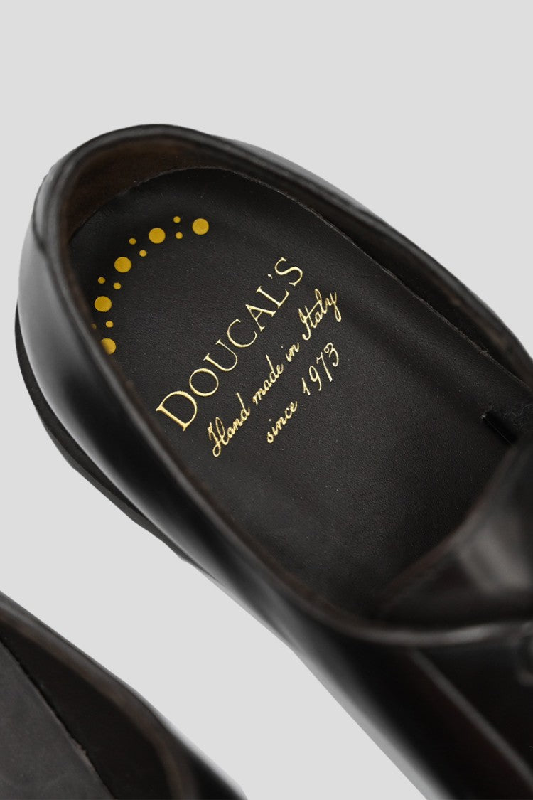 Doucal's Formal Lace-Up In Brown