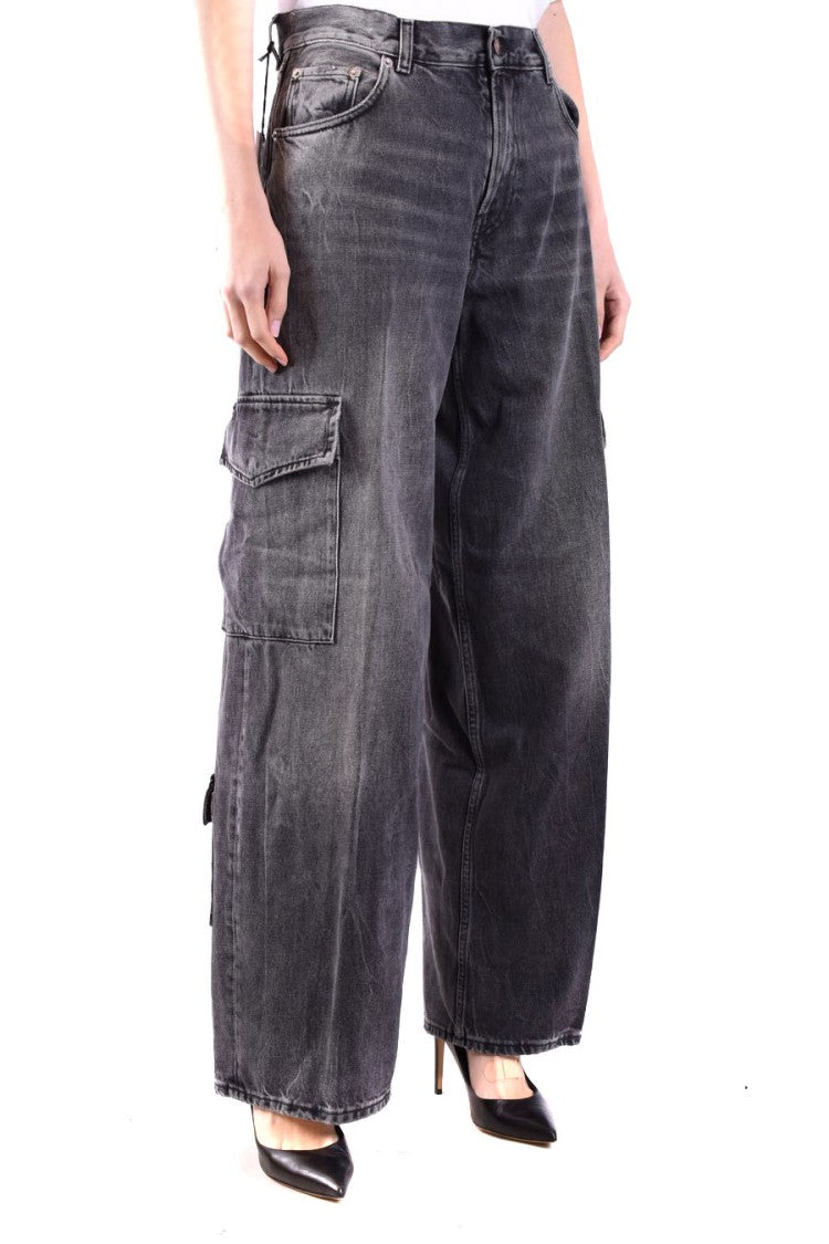 Haikure Cargo-Style Wide-Leg Jeans With Fit And Versatile Pockets