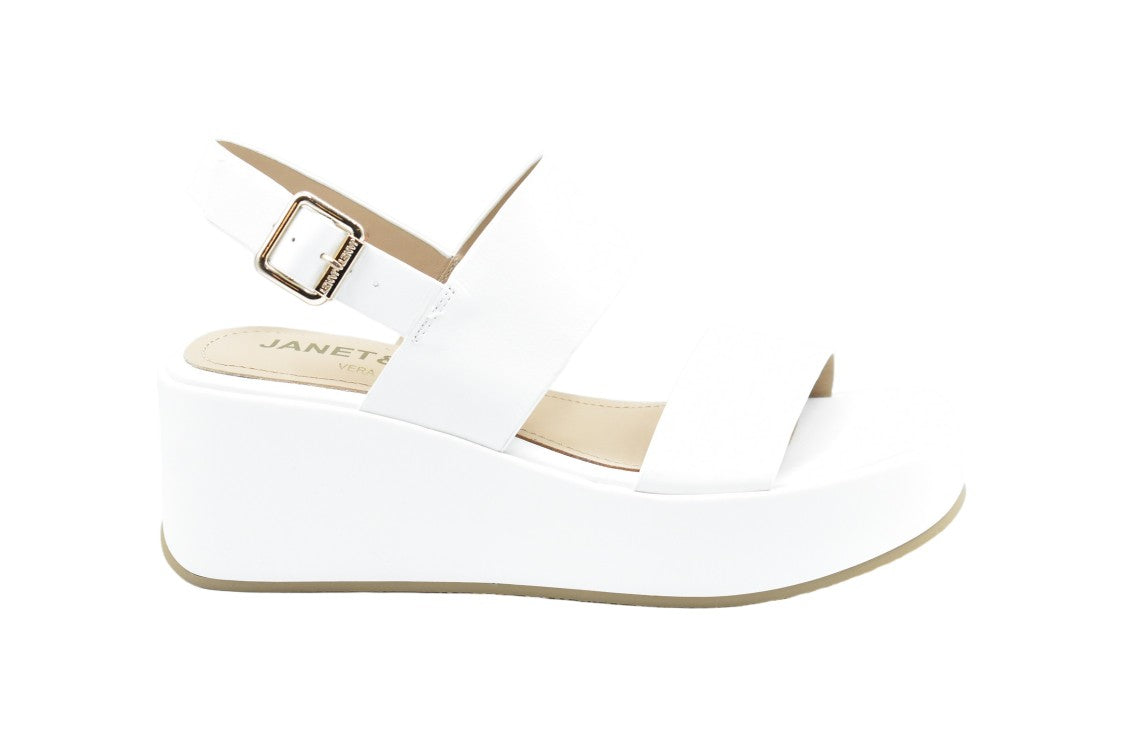 Janet & Janet White Laced Comfort Elegance Low Shoes