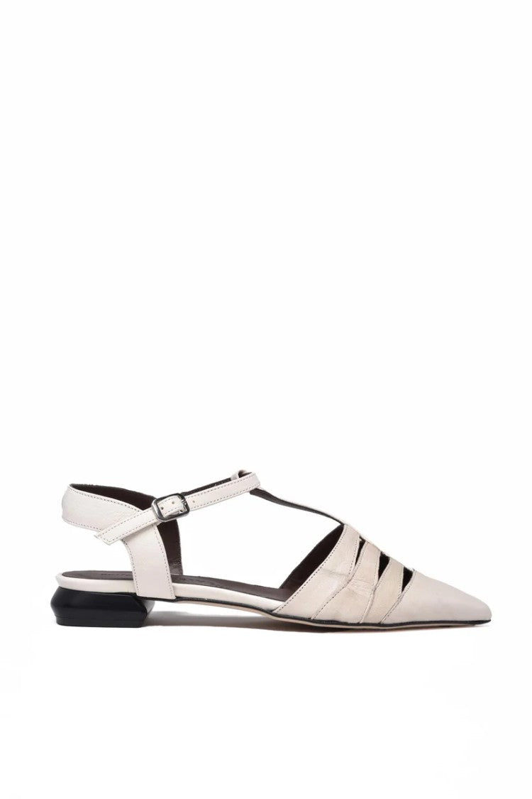 Collection Privee? Chanel Shoes - White