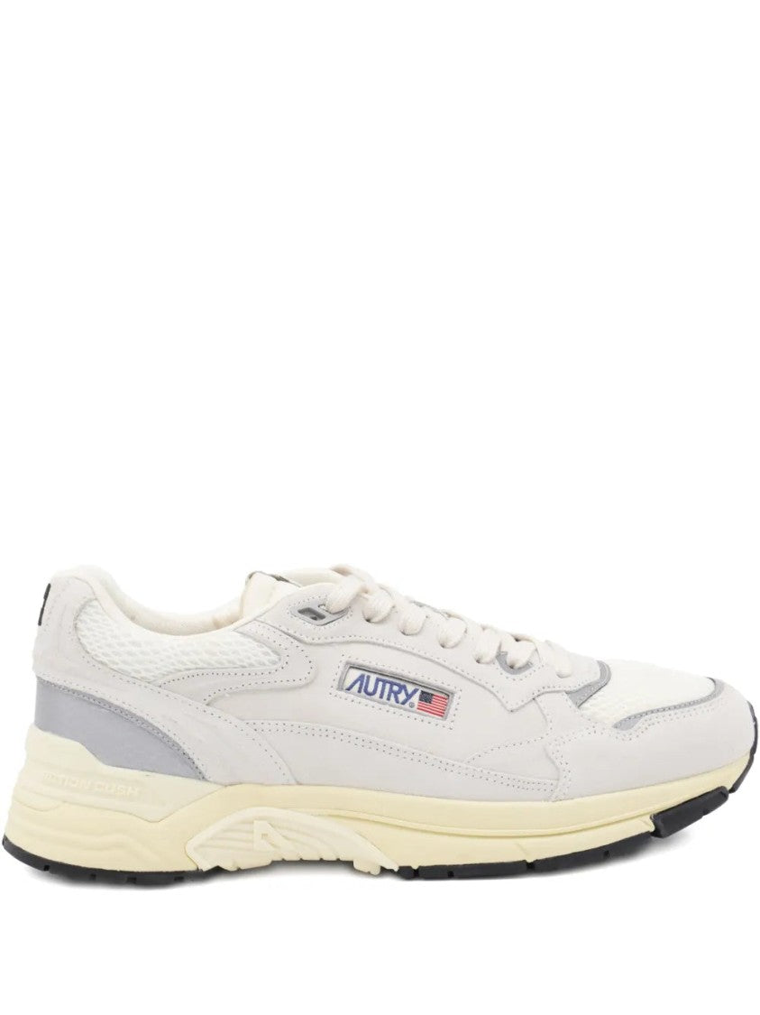 Autry Hyperway Sneakers With Mesh Paneling And Padded Collar