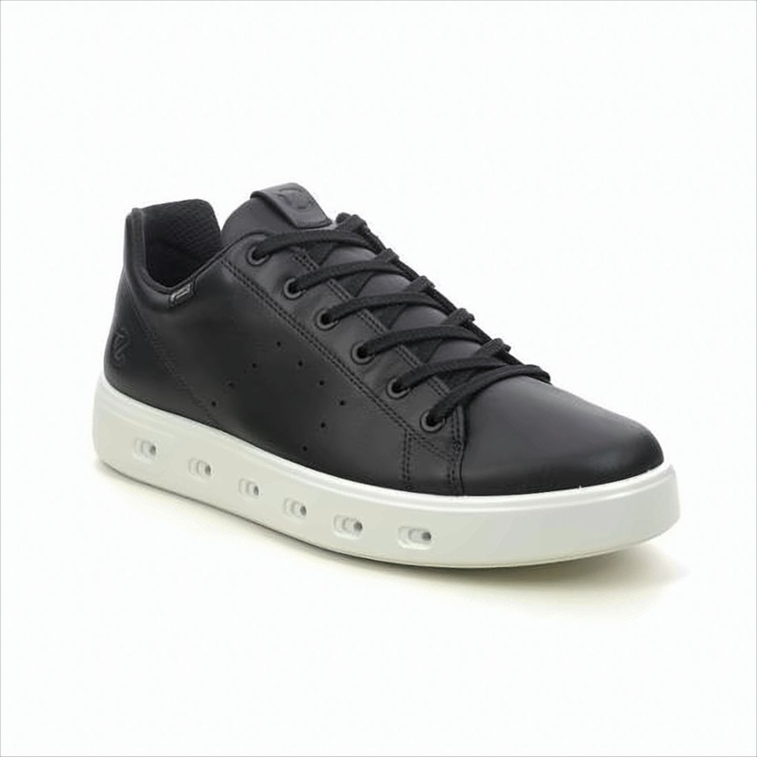 Ecco Smooth Leather Sneakers With Contemporary Rubber Sole