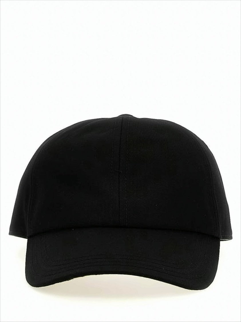 Burberry Classic Black Cap With Structured Front