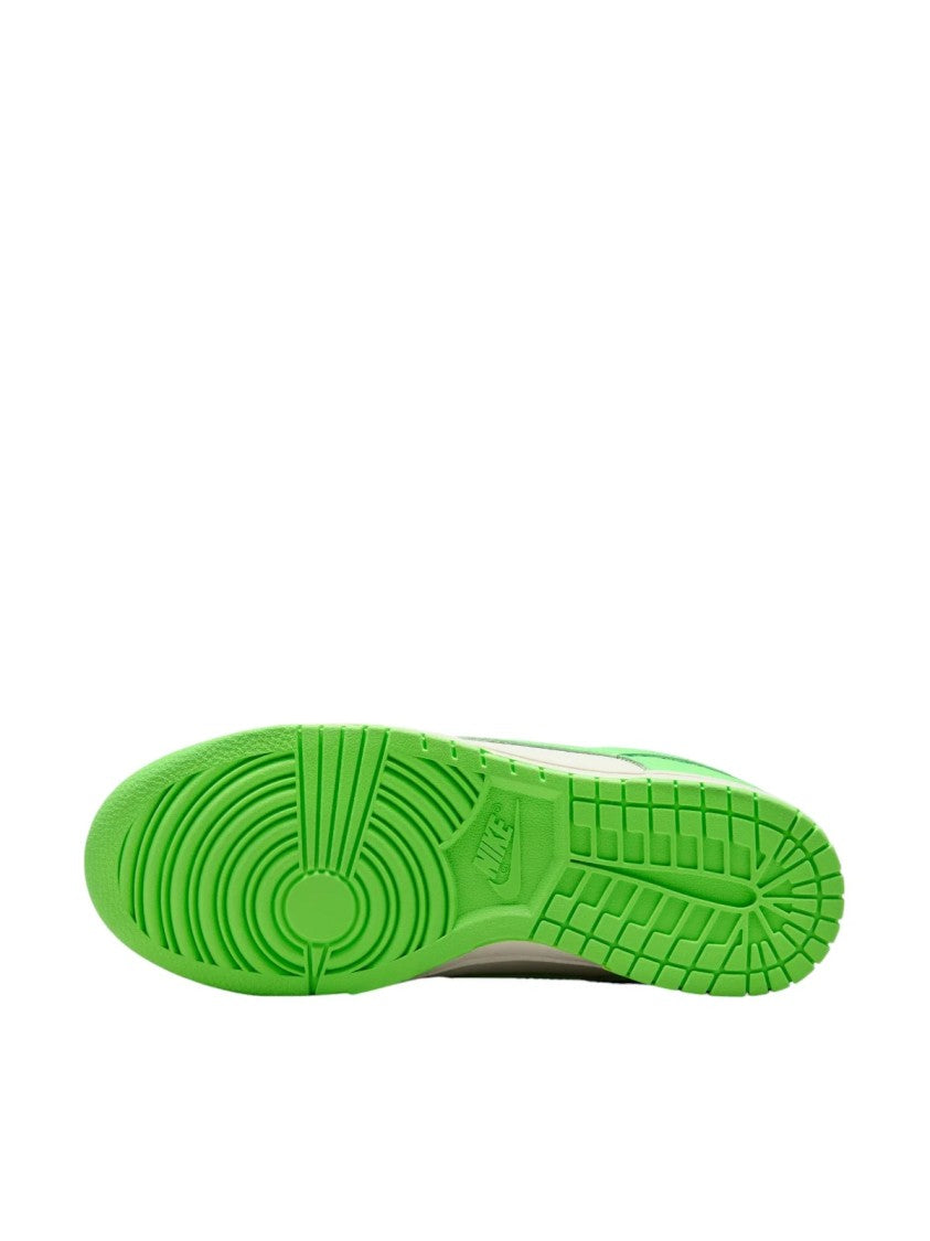 Nike Dunk Low 'Green Strike' Sneakers