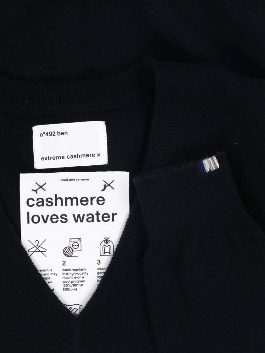 Extreme Cashmere Black Ben Long-Sleeve Ribbed V-Neck Cashmere Sweater