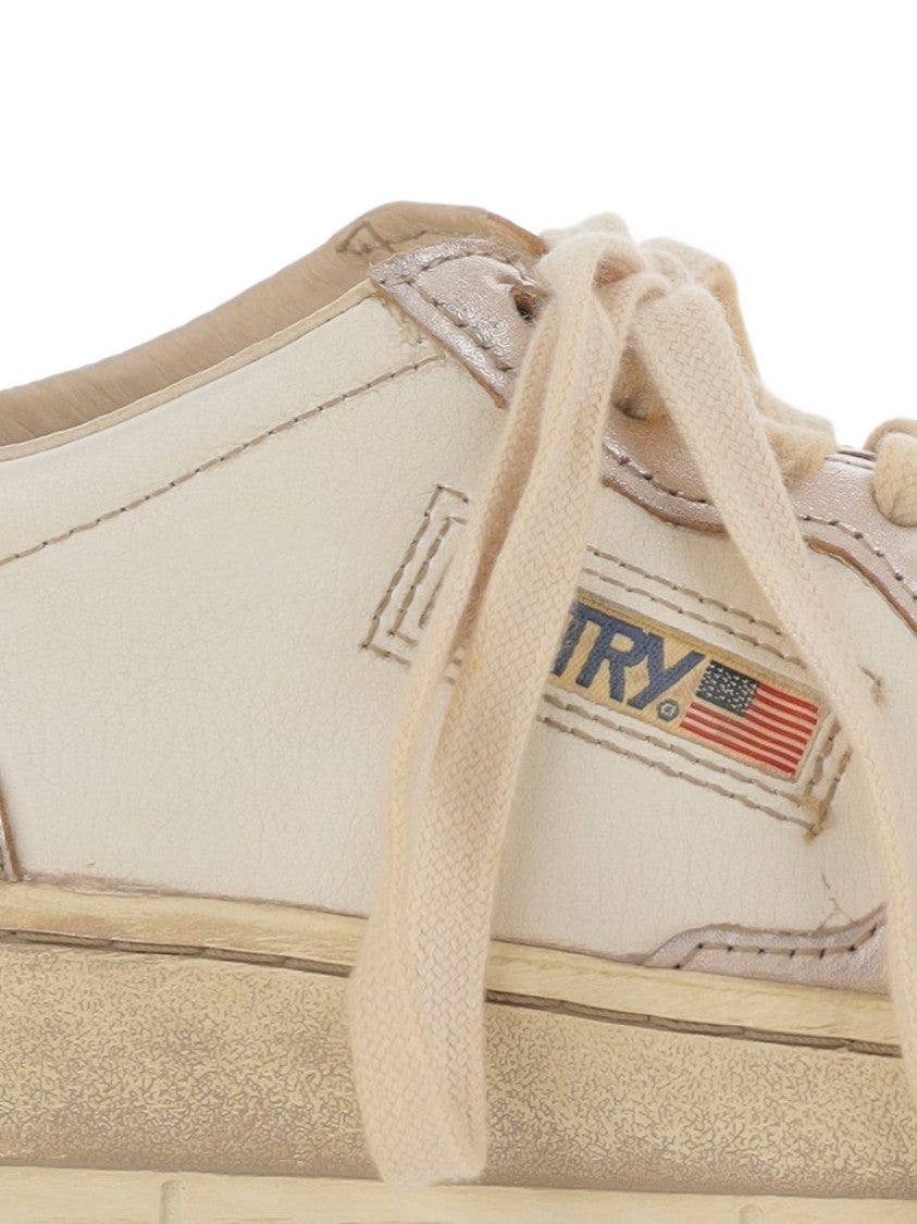 Autry Beige Low-Top Rubber Sneakers