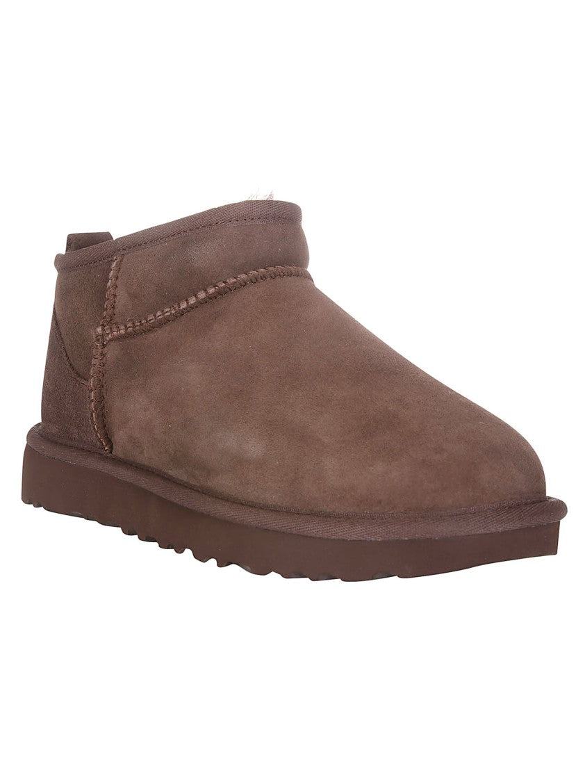 Ugg Brown Ankle Boot With Plush Interior