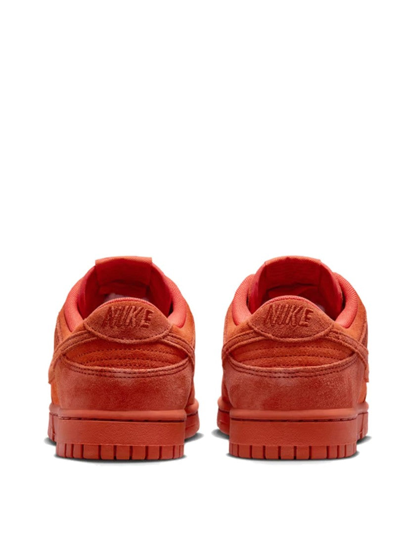 Nike Dunk Low Se Dragon Red Sneakers