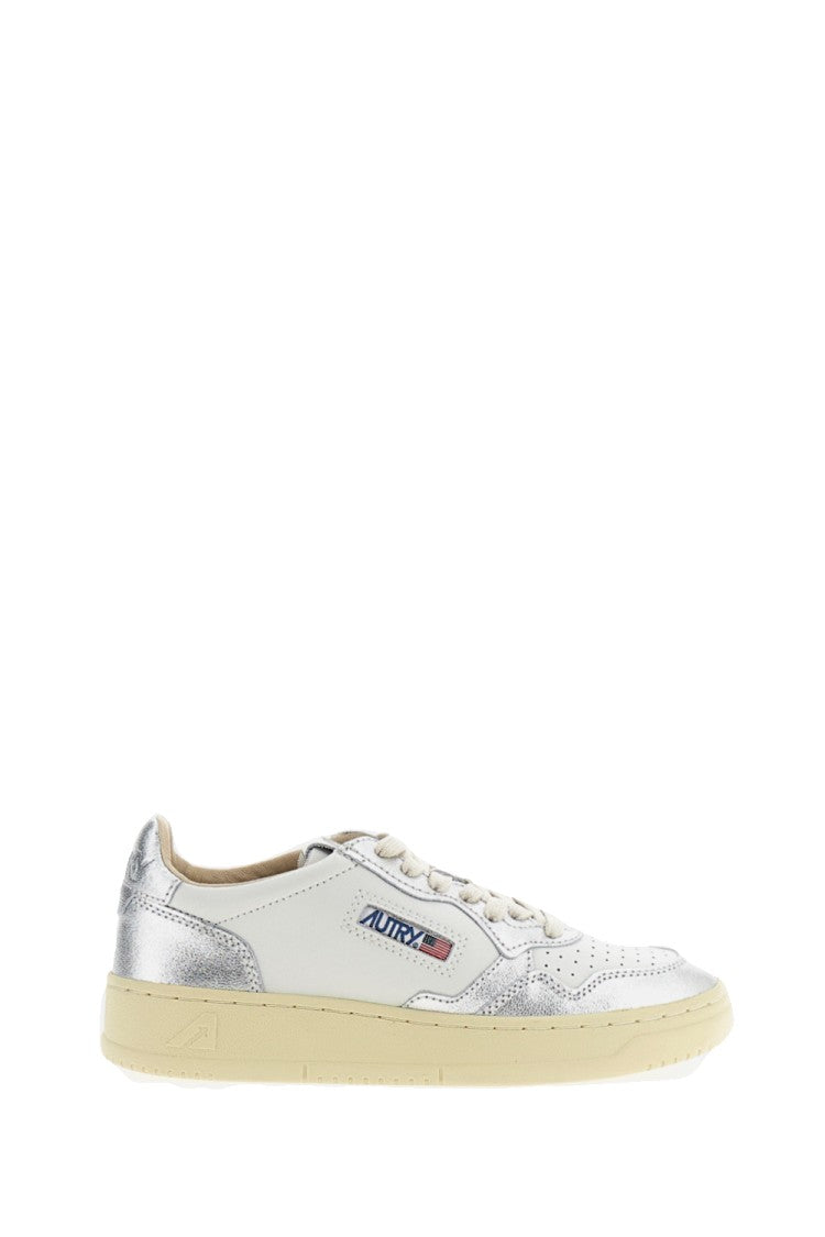 Autry White Silver Medalist Low Leather Sneakers