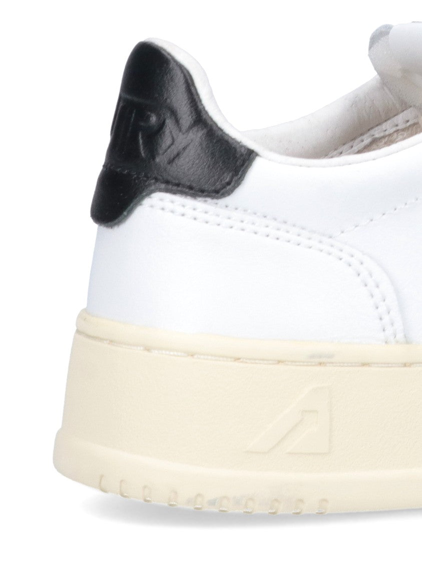 Autry White Medalist Leather Low-Top Sneakers
