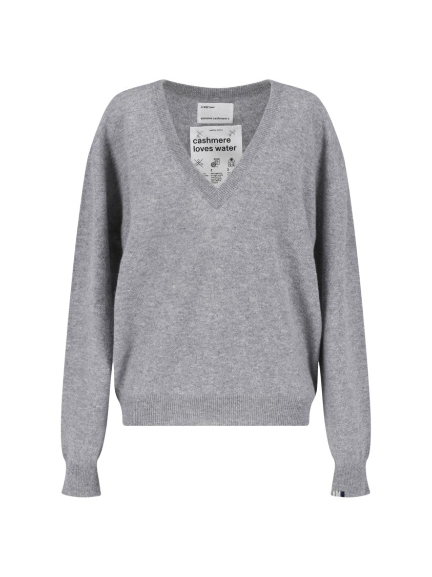 Extreme Cashmere Grey Ben Long-Sleeve Ribbed V-Neck Cashmere Sweater