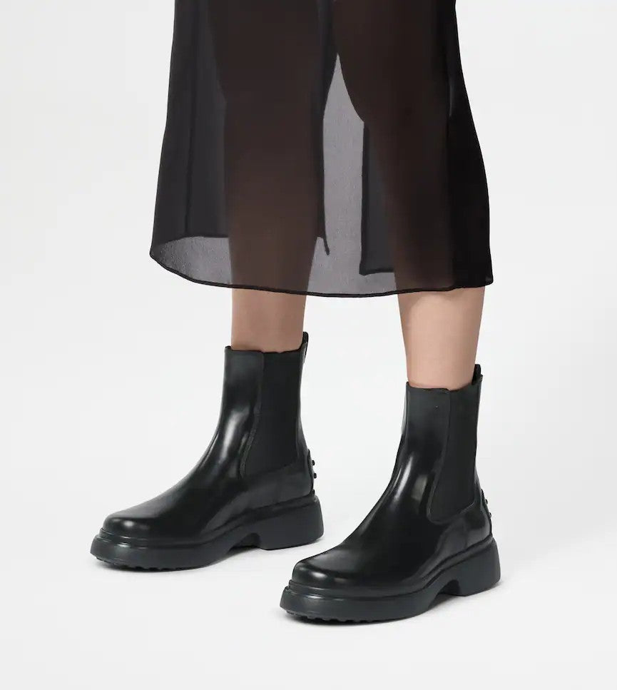 Tod's Modern Ankle Boots With Elastic Panels