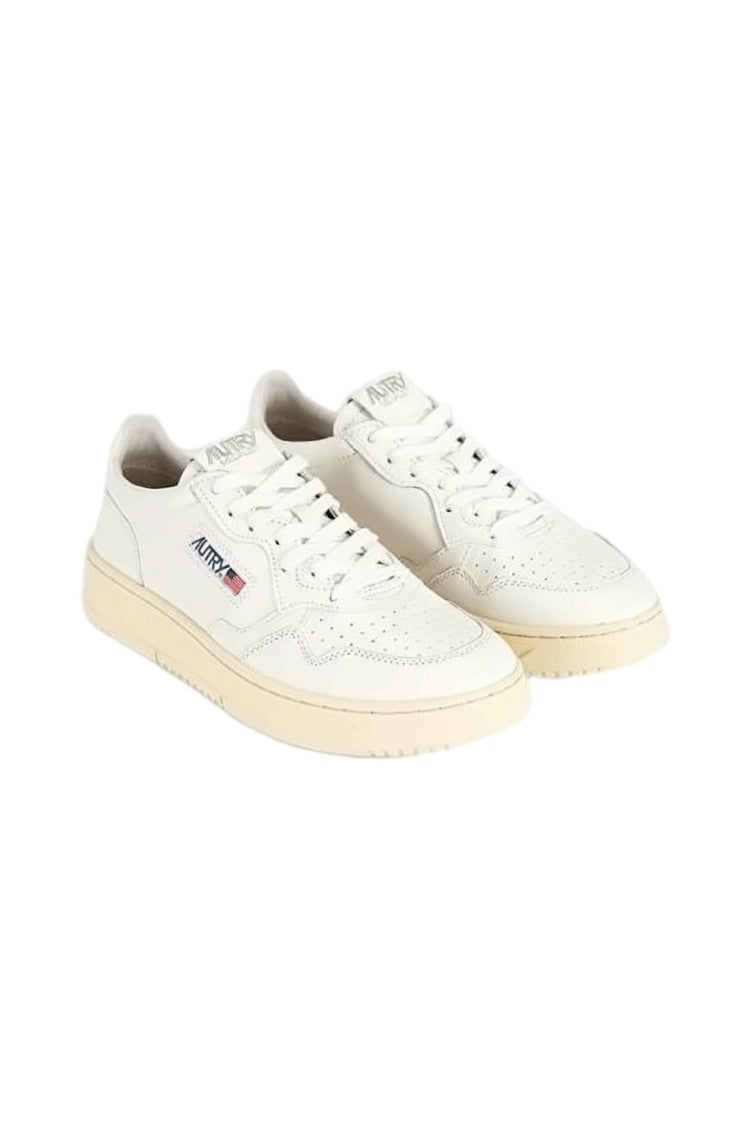 Autry Minimalist Low-Top Sneakers With Perforated Detailing