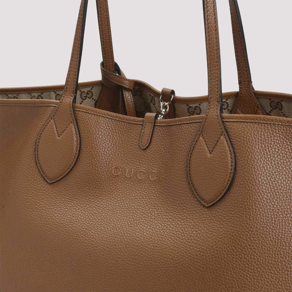 Gucci Nude Grained Leather Shoulder Bag With Textured Finish