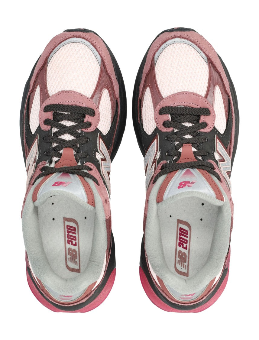 New Balance Diamond Pattern Mesh Suede Sneakers