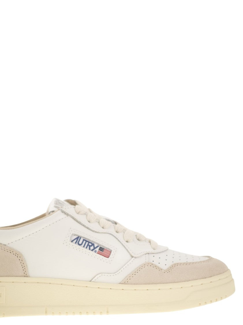 Autry Medalist Low - Leather And Suede Sneakers