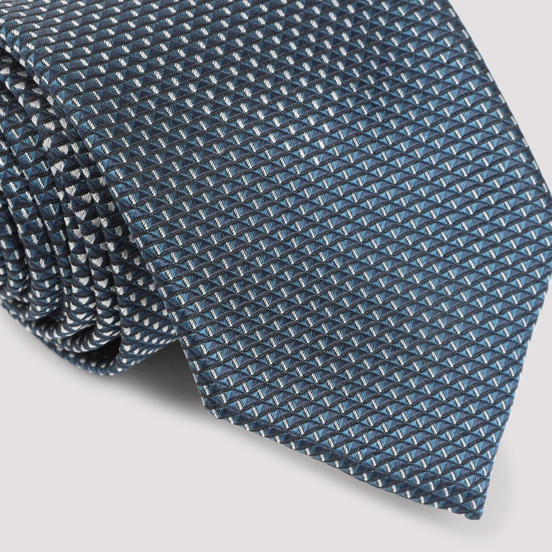 Brioni Geometric Silk Tie In Vibrant Blue