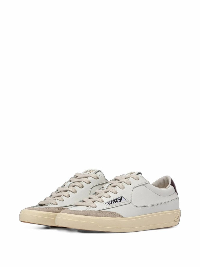 Autry Smooth Leather Suede Accent Low-Top Sneakers