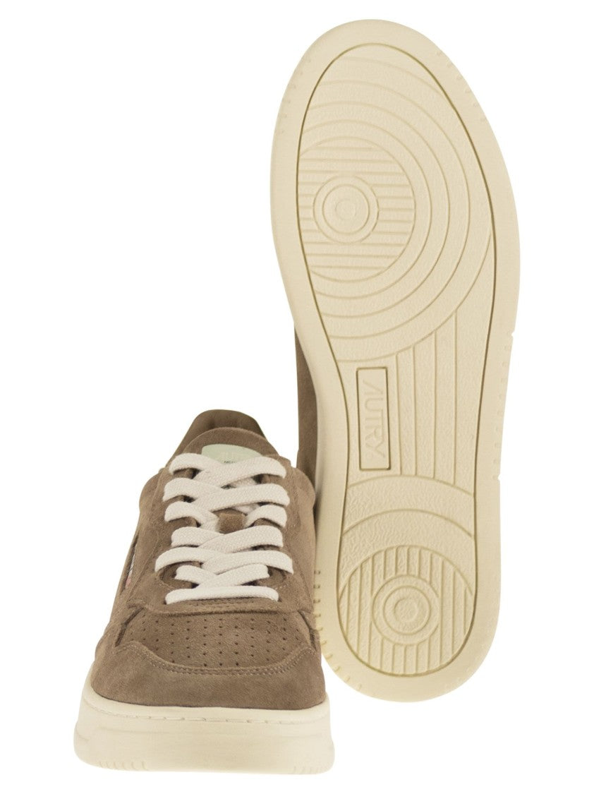 Autry Medalist Low - Suede Sneakers