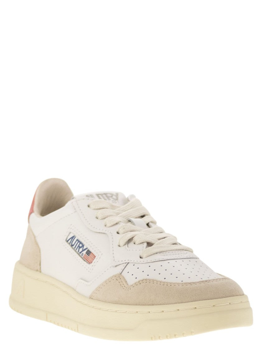 Autry Medalist Low - Leather And Suede Sneakers