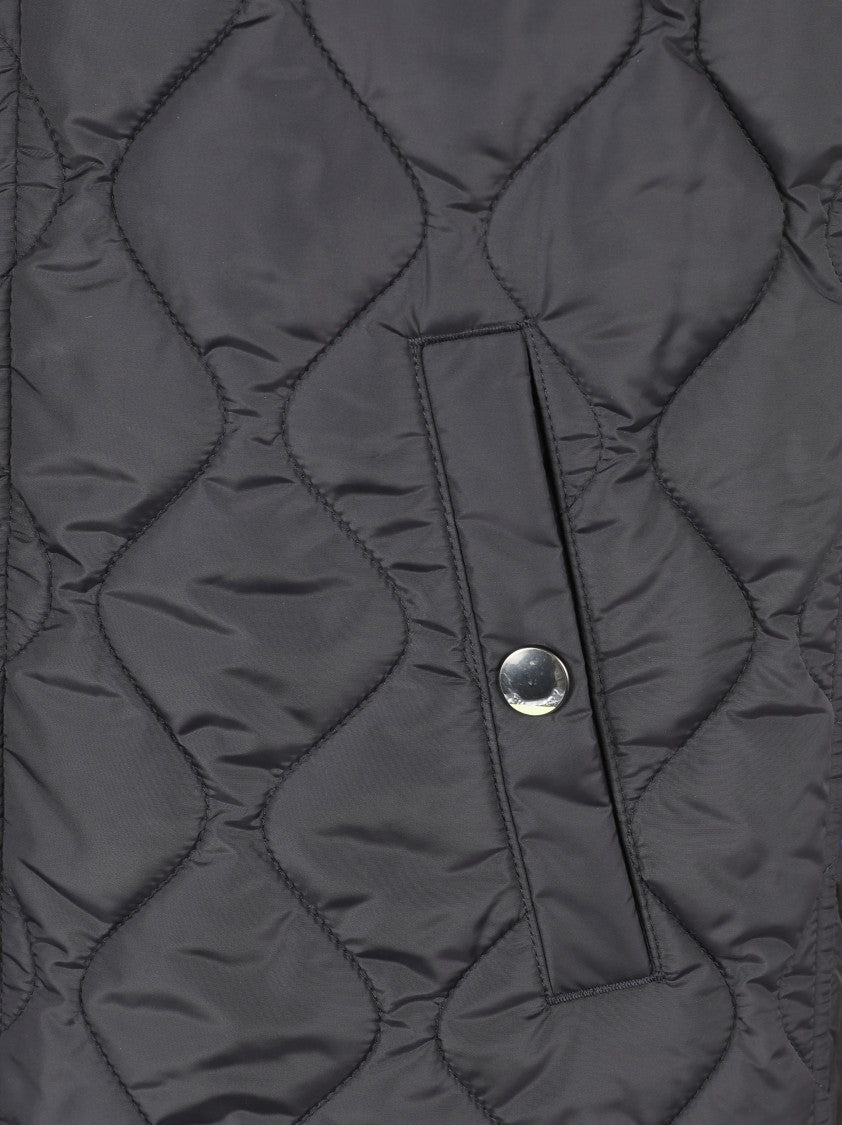 Burberry Tailored Sleeveless Quilted Coat With High Collar