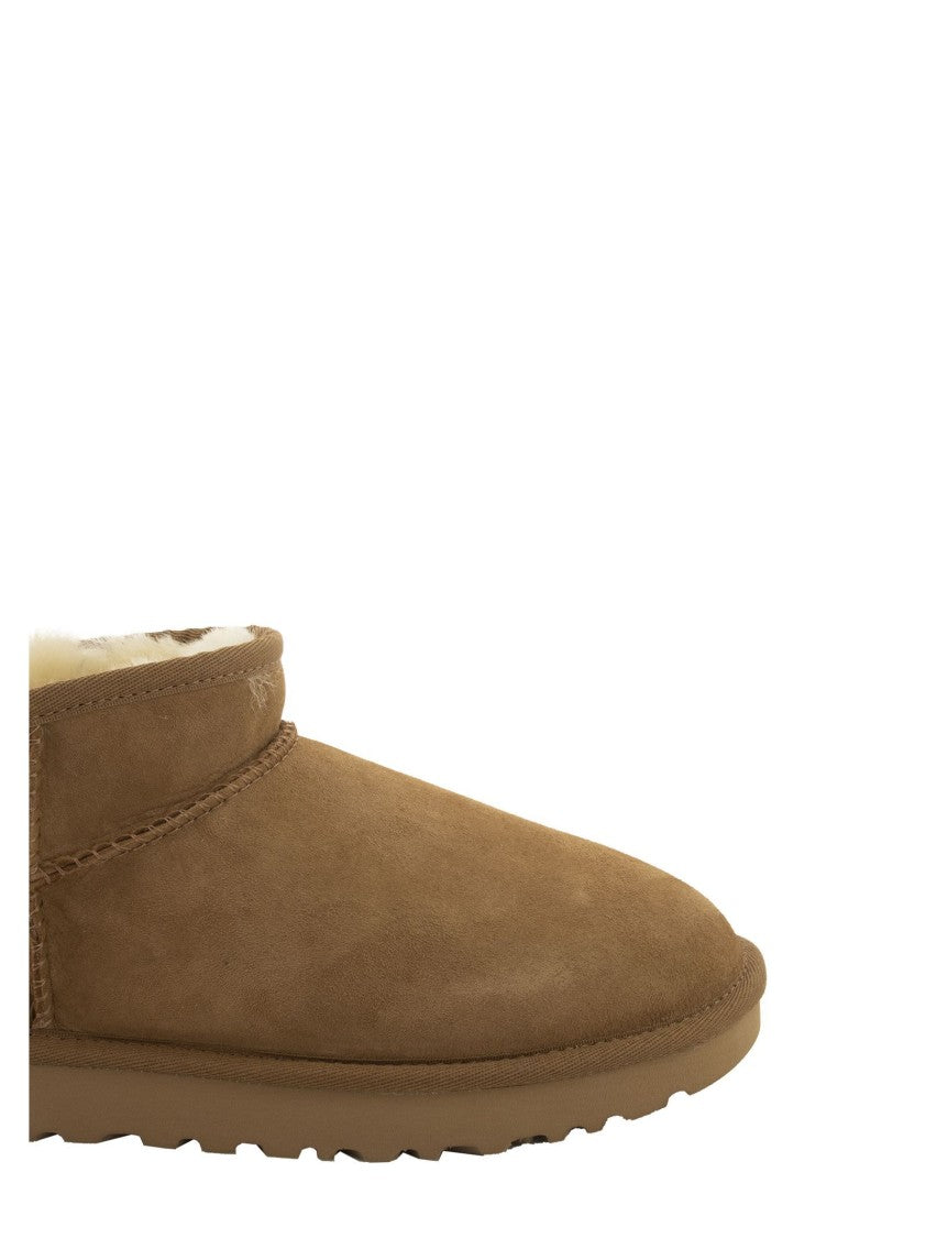Ugg Classic Ultra Mini - Sheepskin Boot