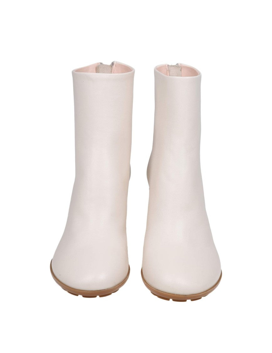 Agl Curvy Ankle Boots In Chalk Color Leather