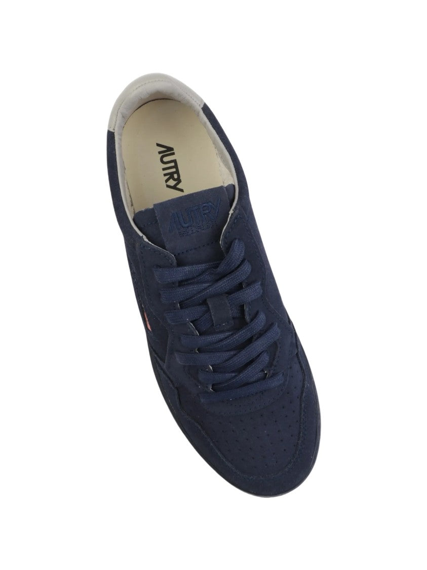 Autry Smooth Leather Low-Top Sneakers With Minimalist Aesthetics