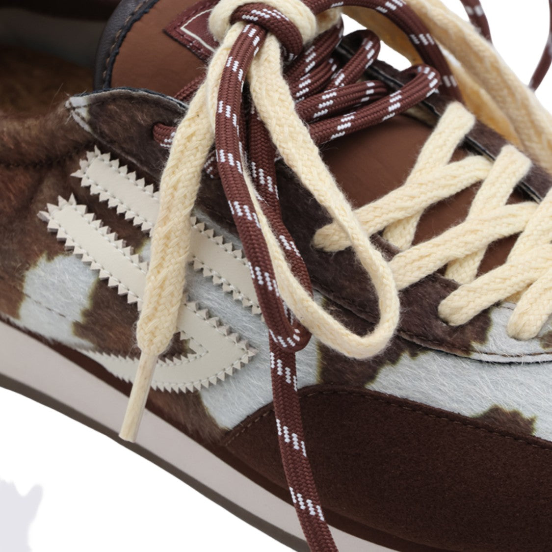 Puraai Textured Cowhide Zigzag Sneakers