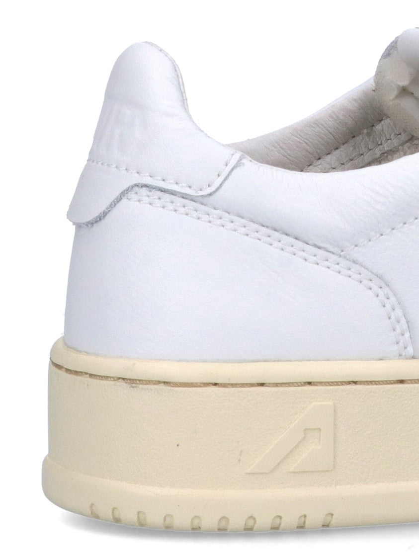 Autry White Medalist Leather Low-Top Sneakers