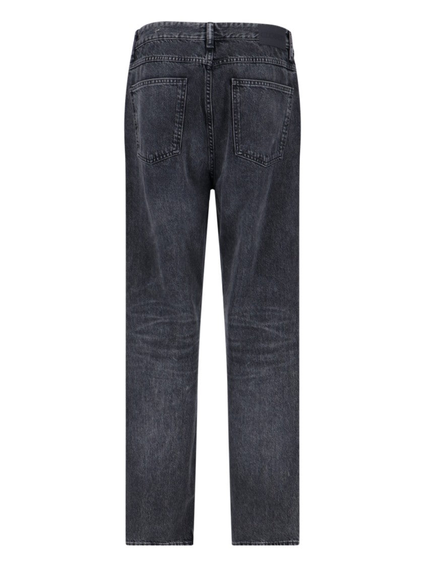 Closed Straight-Cut Black Jeans With Traditional Five-Pocket Design