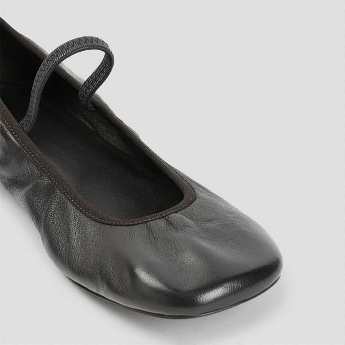 Lemaire Smooth Leather Flats With Minimalist Design