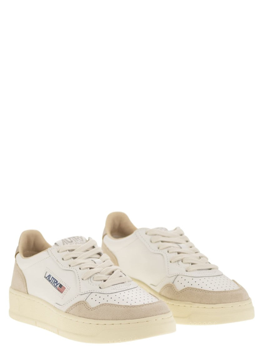 Autry Medalist Low - Leather Sneakers