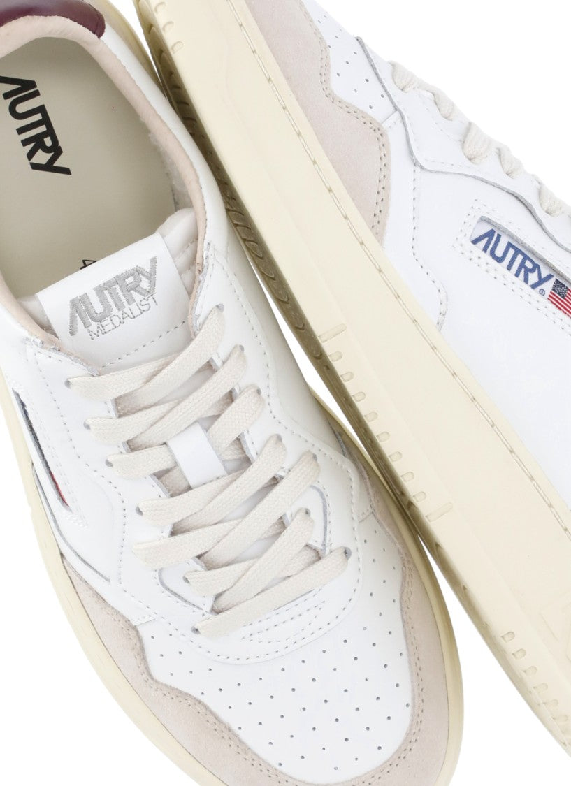 Autry Medalist Low Sneakers
