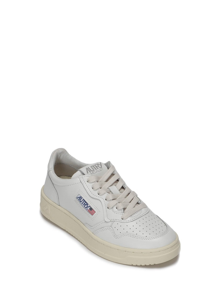 Autry Smooth Leather Autry Medalist Sneakers