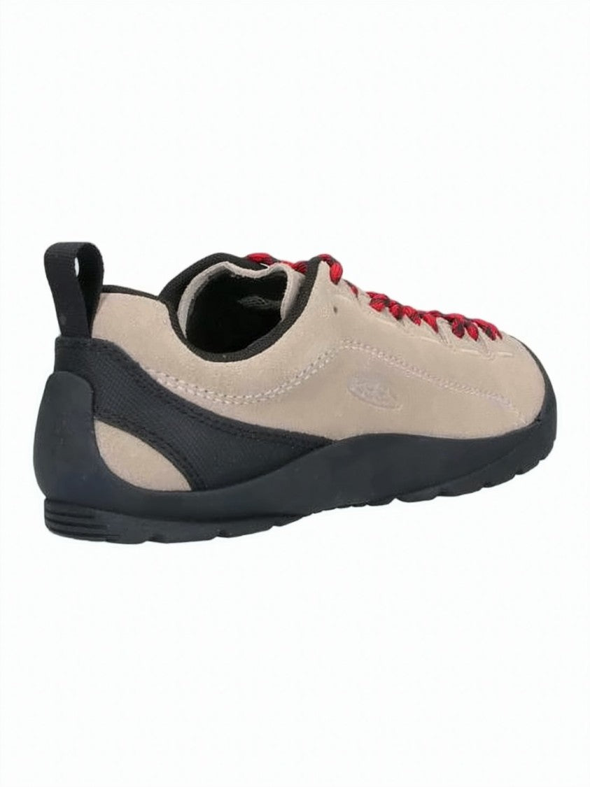 Keen Low-Profile Beige Suede Sneakers With Vibrant Red Laces