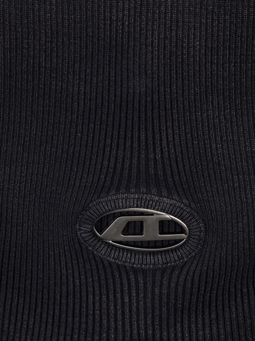 Diesel Ribbed Long-Sleeve Black Top With Subtle Logo Detail
