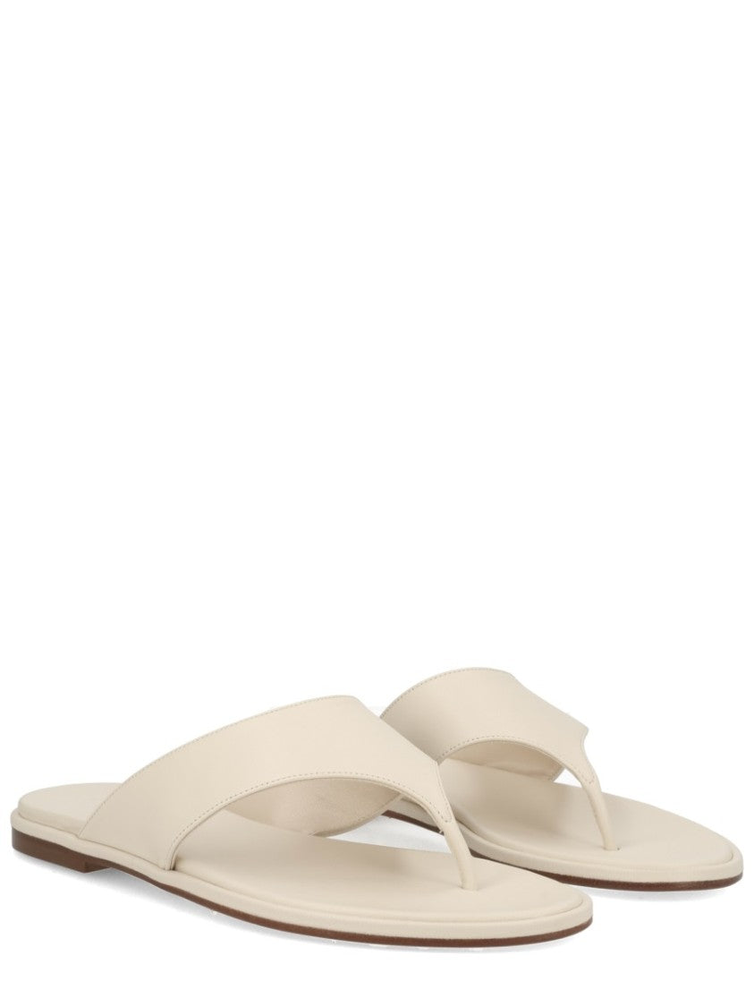 Aeydē Black Leather Toe Post Sandals