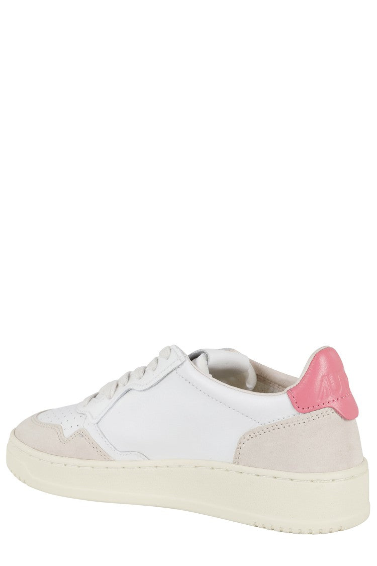 Autry Medalist Low-Top Sneakers