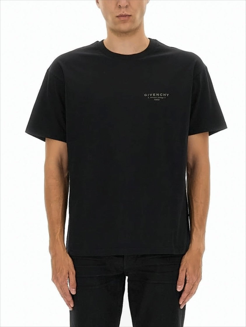 Givenchy Short-Sleeve Black T-Shirt With Subtle Logo Detail
