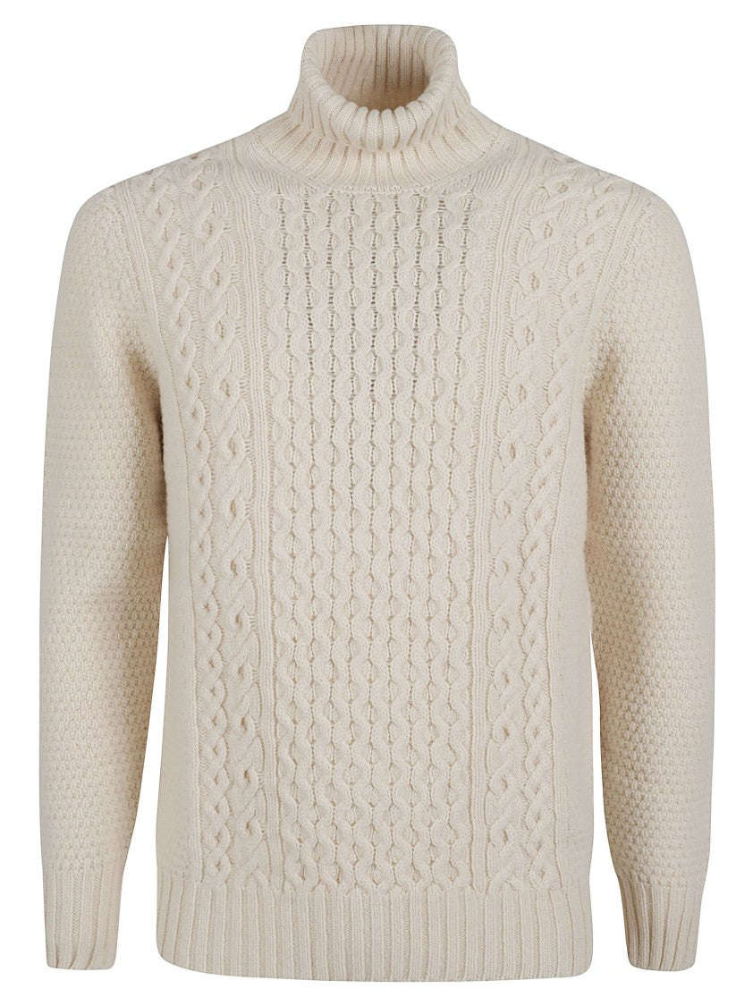 Drumohr Aran Knit Turtleneck Sweater In Creamy Lambswool