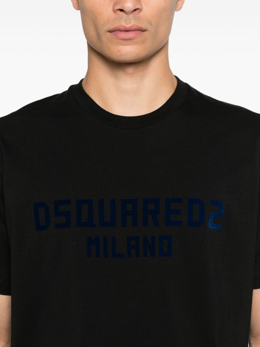 Dsquared2 Short-Sleeve Navy Black T-Shirt With Embossed Logo